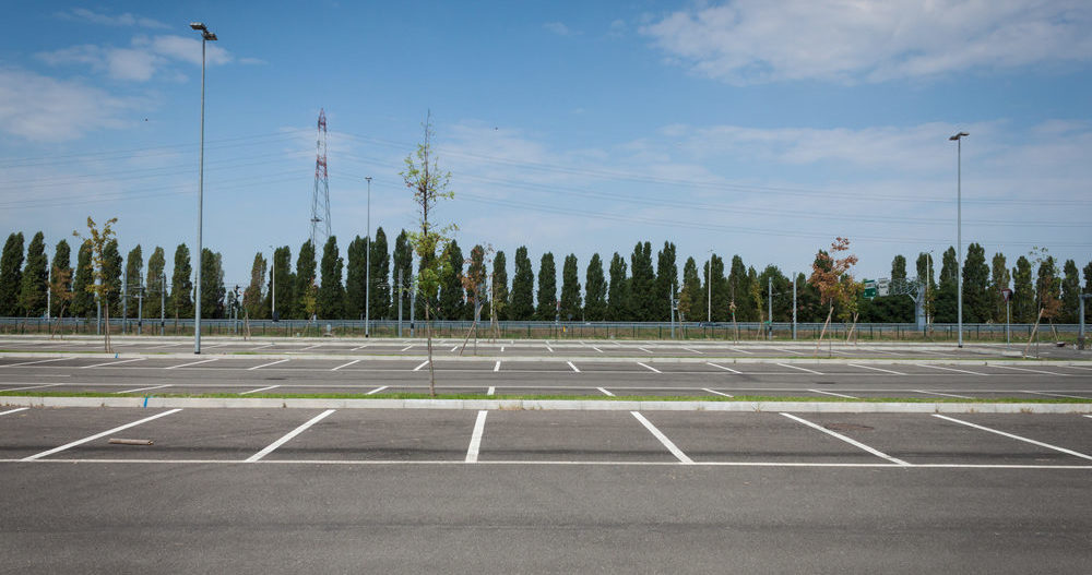 fridley-commercial-parking-lot