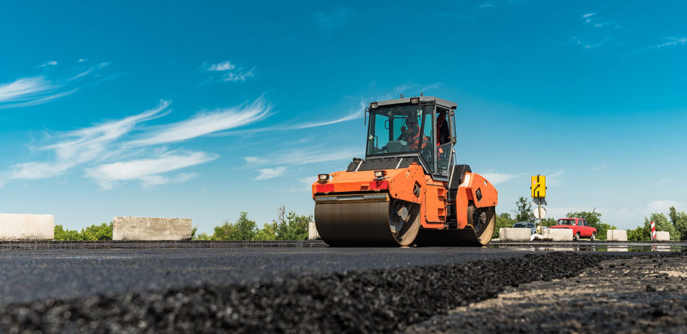 How Hot Is Asphalt When Paving? - Richfield Blacktop