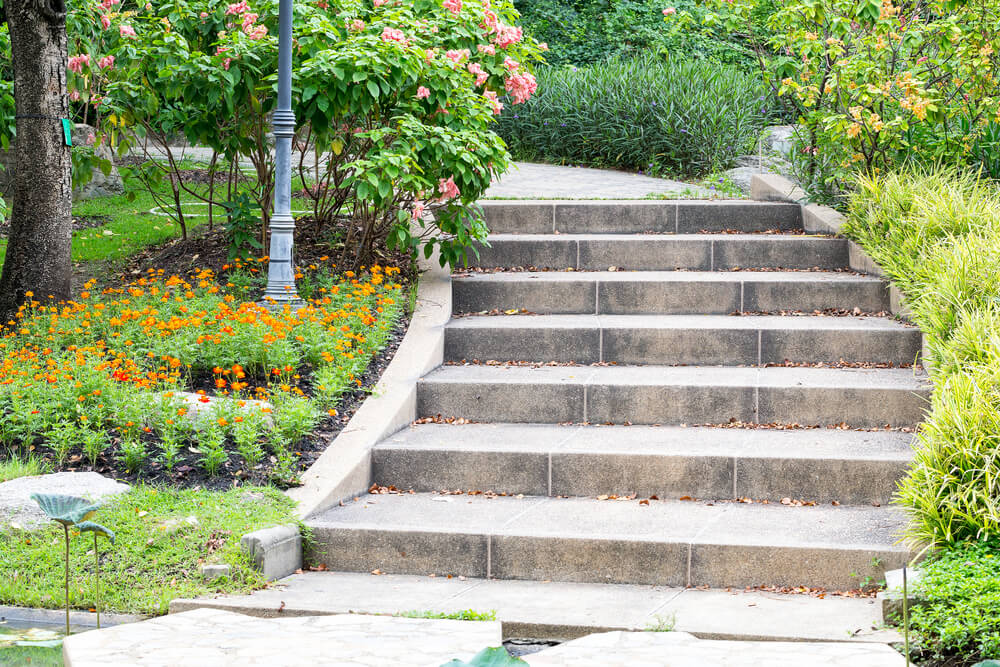 Richfield Blacktop- Concrete Steps