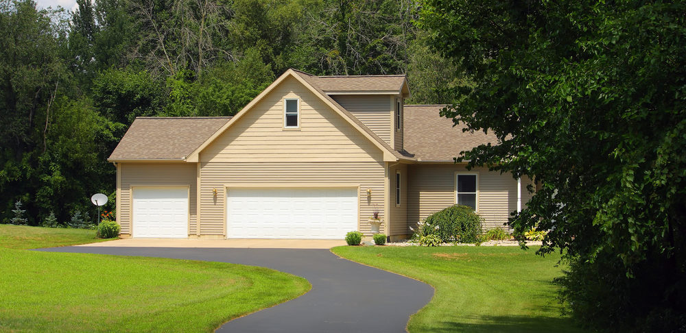 asphalt driveway in minnesota