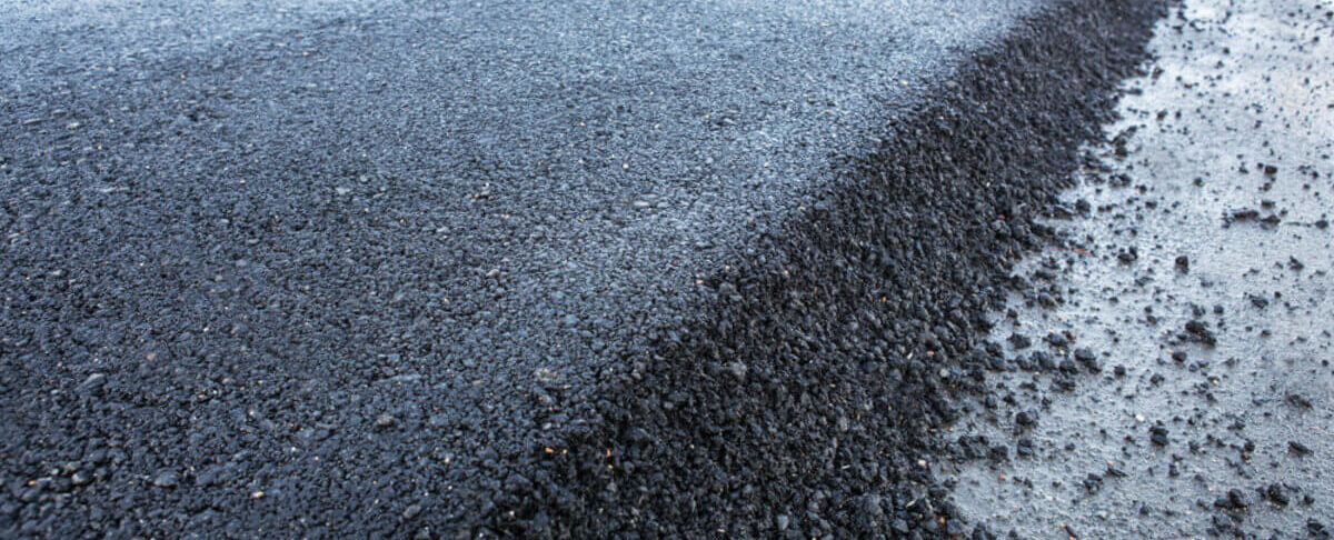 steps for laying an asphalt driveway
