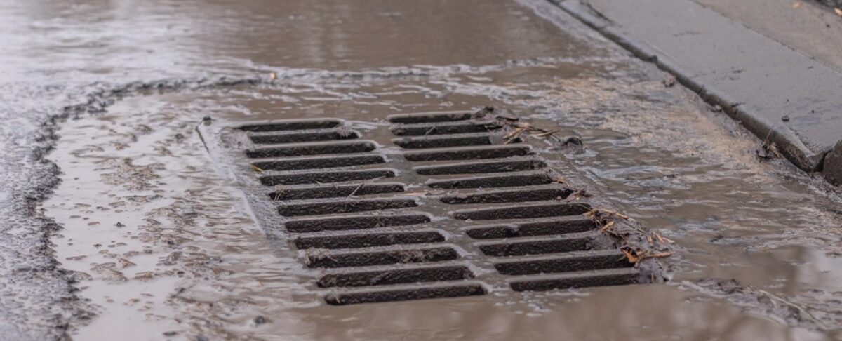 How to Handle Drainage Issues on Asphalt Driveways