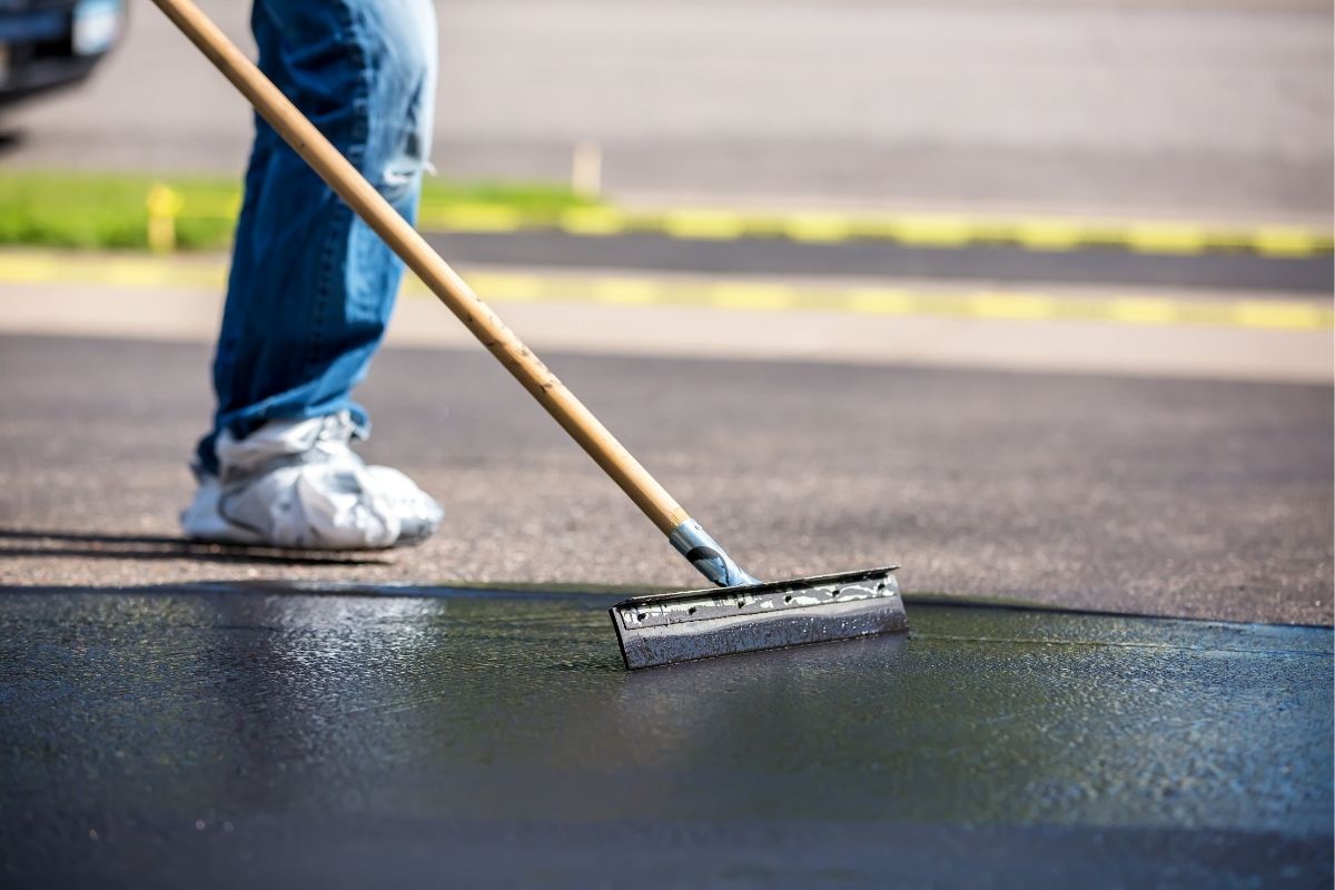 What Is Sealcoating: Cost Benefits for Minnesota Driveways