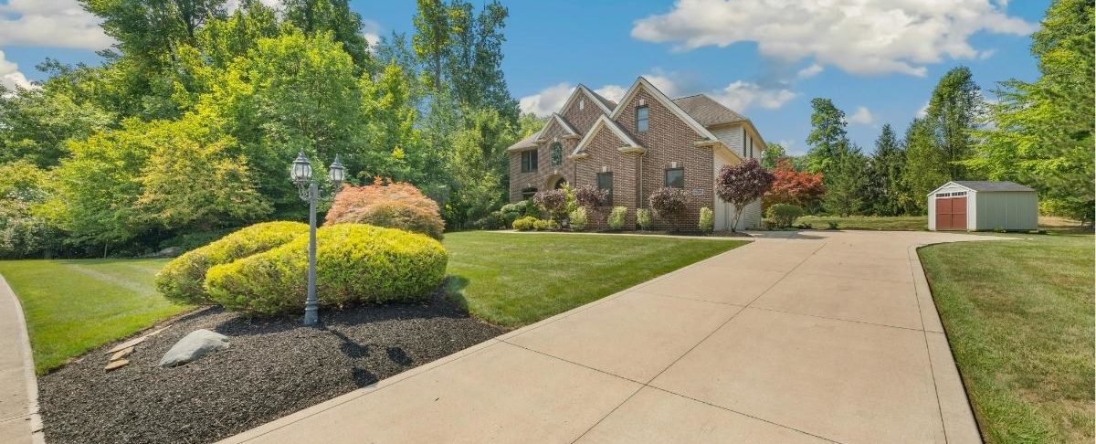 What to Look for in Local Paving Companies Before Booking the Job