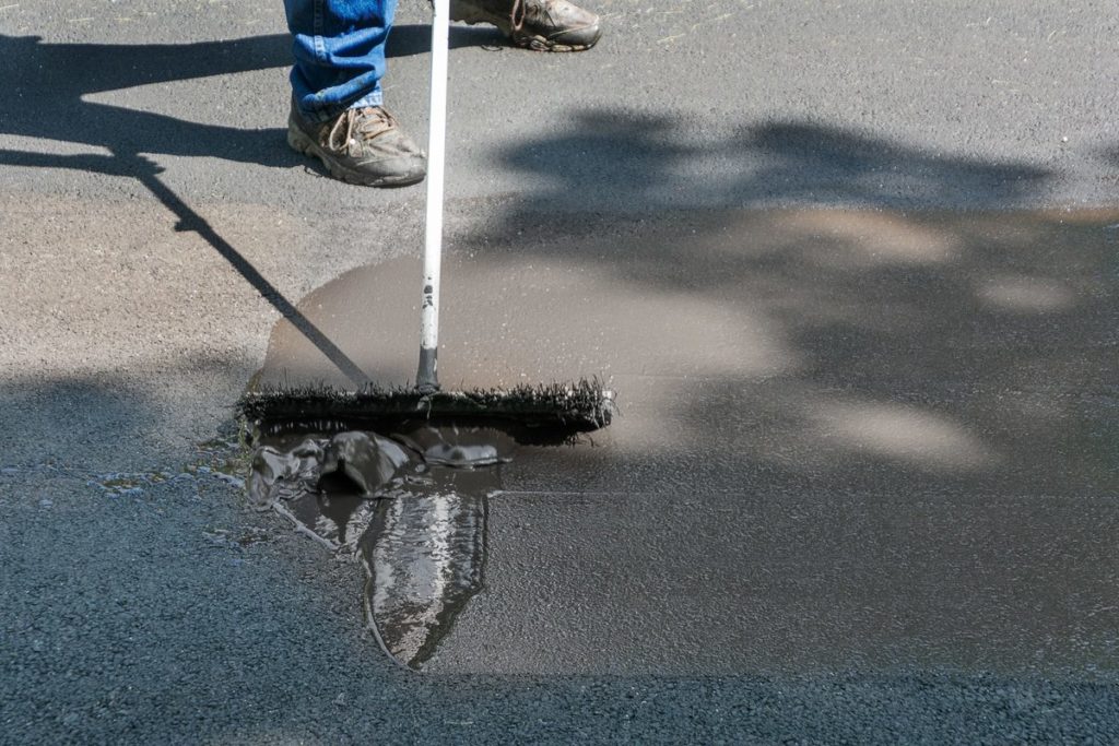 Seal Coat Material Comparison: What Asphalt Paving Pros Weigh In