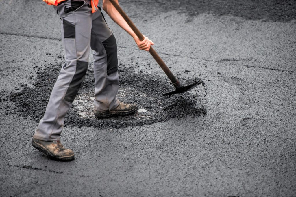 Red Flags to Avoid When Searching for Asphalt Paving Near Me