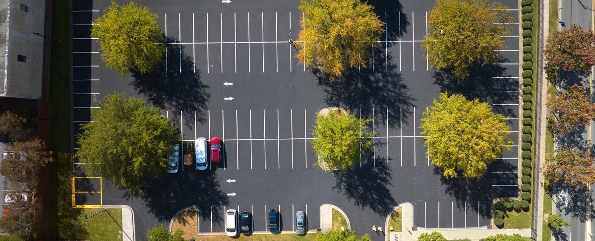 Asphalt Driveway vs. Concrete: What’s Best for Multifamily Parking Areas?
