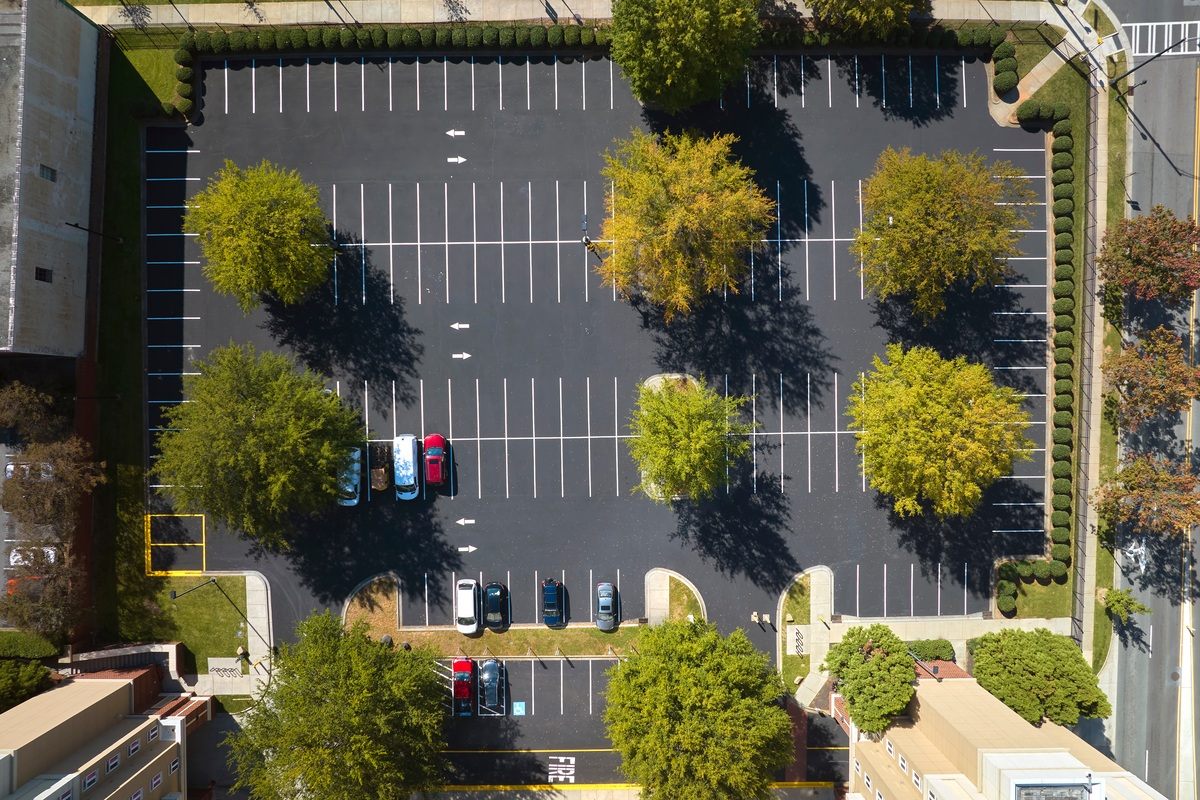 Asphalt Driveway vs. Concrete: What’s Best for Multifamily Parking Areas?