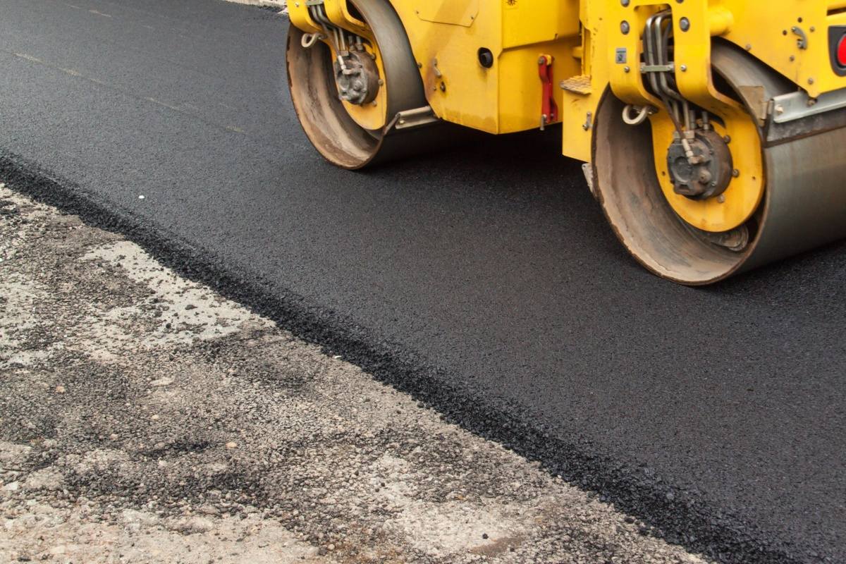 How Thick Should an Asphalt Driveway Be in Minnesota?